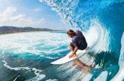 比赛局势复杂引爆全场！，TheShy意外战胜尤文图斯赛场气氛高涨